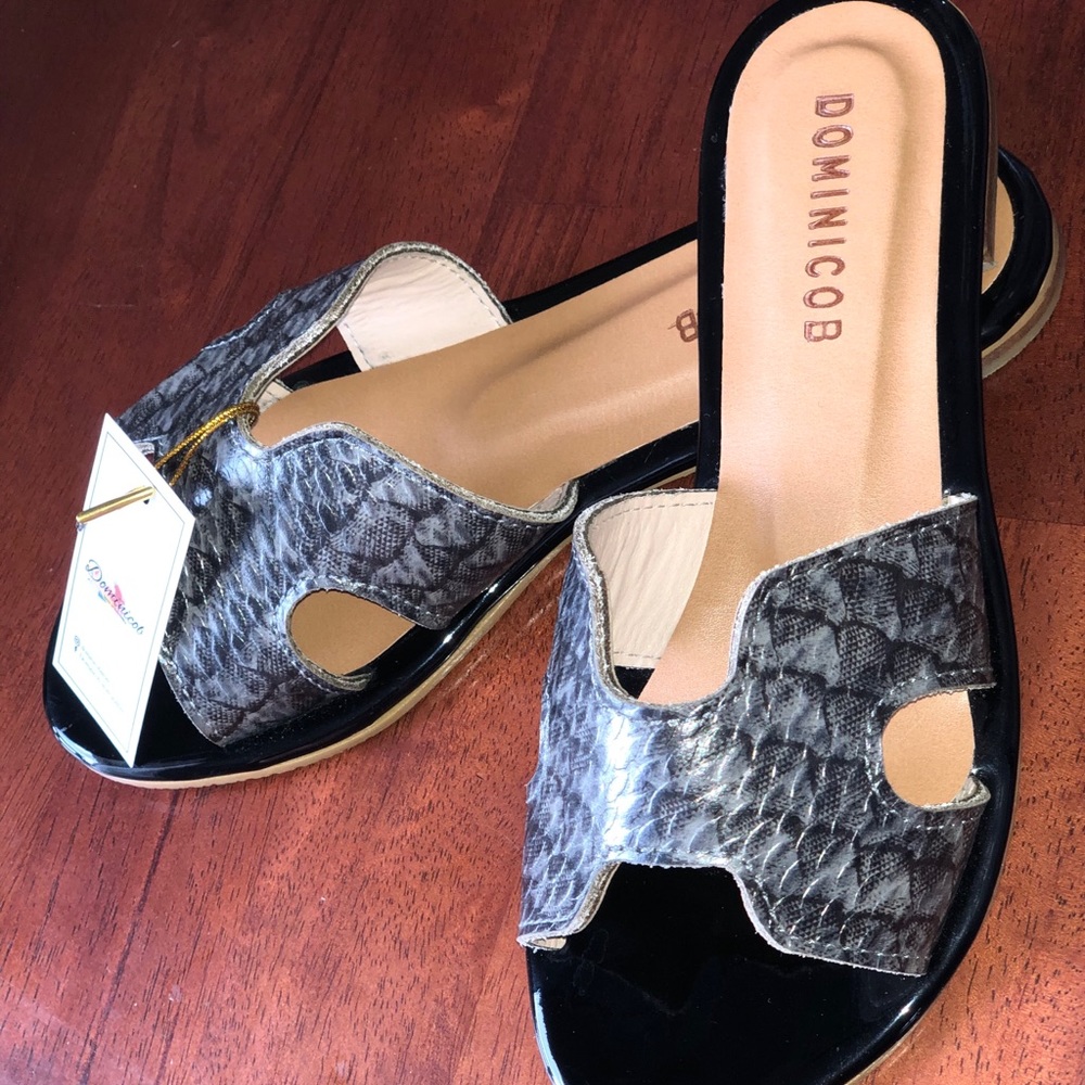 Leather sandals
